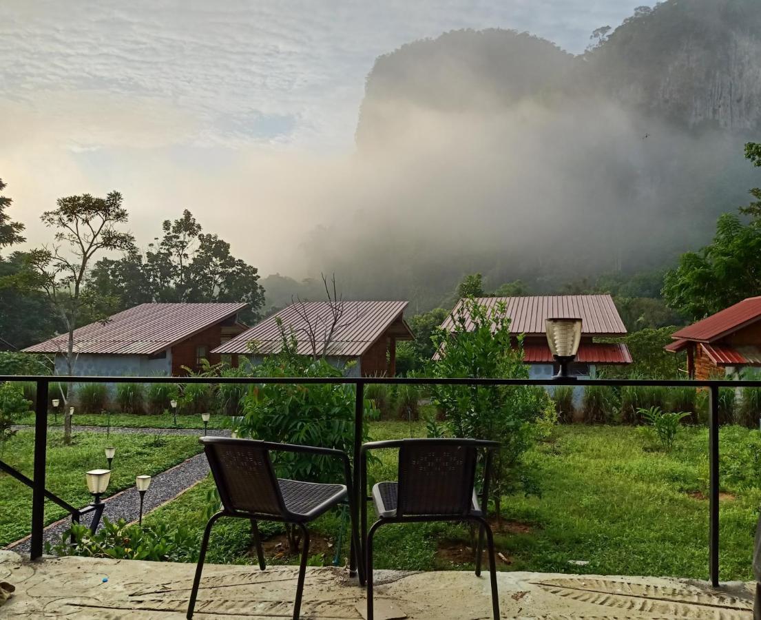 Bansuanphutarn Hotel Ban Pha Saeng Lang Ngoại thất bức ảnh