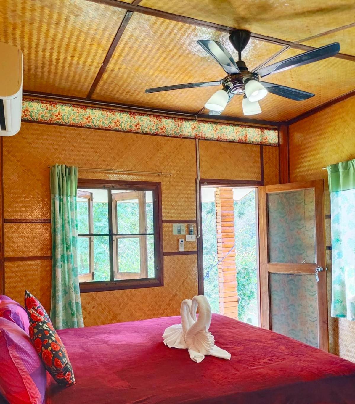 Bansuanphutarn Hotel Ban Pha Saeng Lang Ngoại thất bức ảnh
