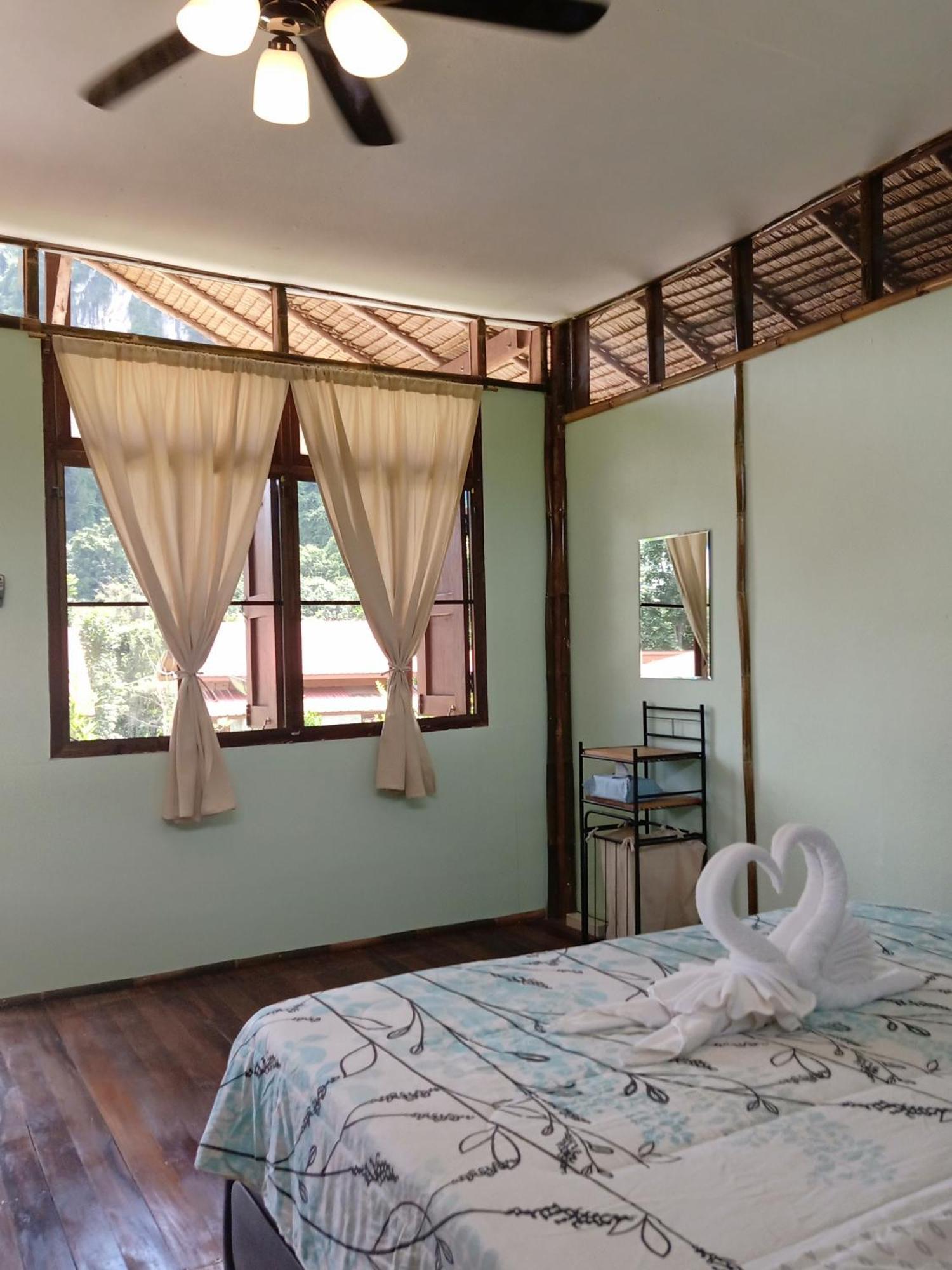 Bansuanphutarn Hotel Ban Pha Saeng Lang Ngoại thất bức ảnh